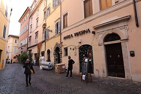 Piazza Navona Apartments