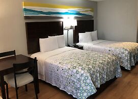 HomeTowne Studios By Red Roof Augusta