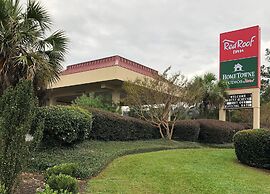 HomeTowne Studios By Red Roof Augusta