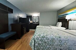 HomeTowne Studios By Red Roof Augusta