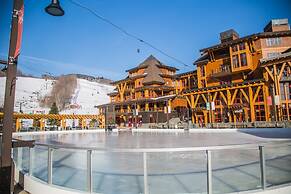 1230 Studio at The Lodge at Spruce Peak