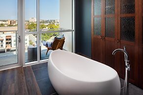 Thompson San Antonio - Riverwalk, by Hyatt