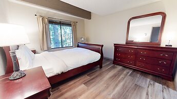 Hidden Valley 40 Walk to the Village, Quiet Forest Setting, Great Comp