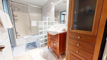 Hidden Valley 40 Walk to the Village, Quiet Forest Setting, Great Comp