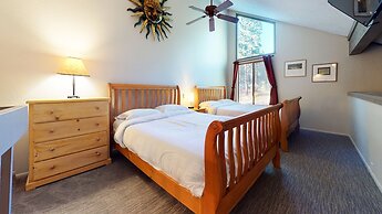 Hidden Valley 40 Walk to the Village, Quiet Forest Setting, Great Comp