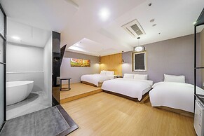 Mind Hotel