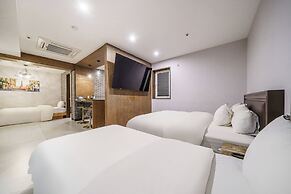 Mind Hotel