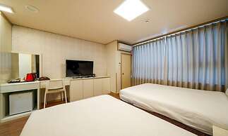 Hotel Aventree Yeouido