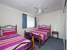 The Breakers, 16B Government Road