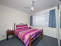 The Breakers, 16B Government Road