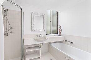 Portside 10 1 Donald Street