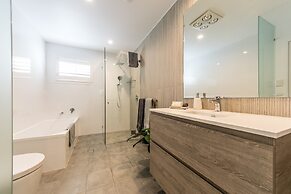 Sandcastle, 26a Winsor Street