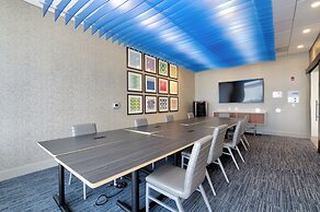 Holiday Inn Express & Suites Onalaska La Crosse Area by IHG