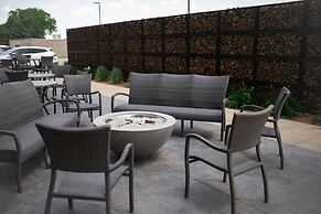 Holiday Inn Express & Suites Onalaska La Crosse Area by IHG