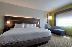 Holiday Inn Express & Suites Onalaska La Crosse Area by IHG
