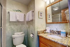 Large Condo in East Village Condo - Easy Walk to Super Bee - WH301 by 