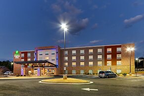 Holiday Inn Express & Suites Dawsonville, an IHG Hotel