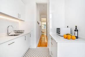 Prime Location Design Family Apartment