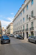 Prime Location Luxury Apartment