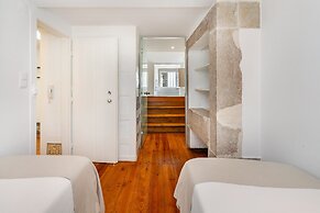 Santa Justa Prime Location