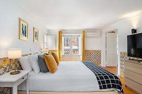 Santa Justa Prime Location