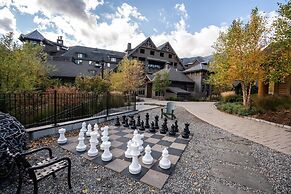2 BR Lodge at Spruce Peak