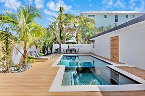 Captain's Quarters at Anna Maria Island Inn