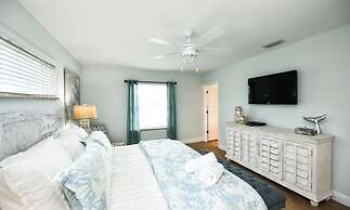 Coral Escape by AMI Locals