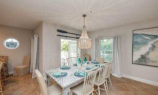 Coral Escape by AMI Locals