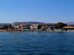 Apartment for 3 Persons, With Swimming Pool, Near the Beach