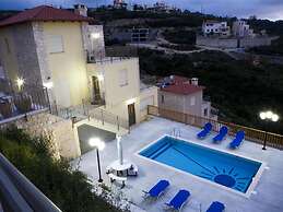 Holiday House for 8 Persons, With Swimming Pool