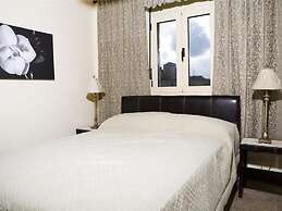 Beautiful Holiday House for 10 Persons, With Swimming Pool