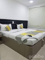 Room in Guest Room - Cosy Room With Private Bath And Work Desk