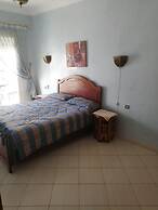 Well Furnished Apartment in City Center