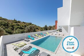 Luxury 47 - Deluxe Villa