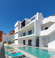 Luxury 47 - Deluxe Villa