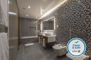 Luxury 47 - Deluxe Villa