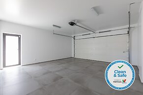 Luxury 47 - Deluxe Villa