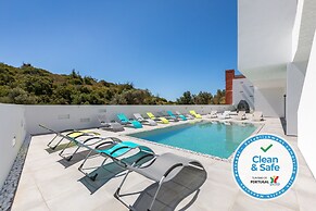 Luxury 47 - Deluxe Villa