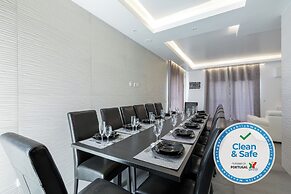 Luxury 47 - Deluxe Villa