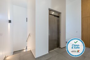 Luxury 47 - Deluxe Villa