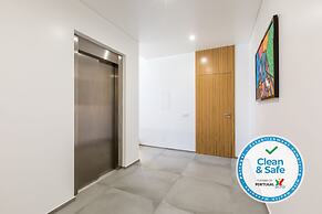 Luxury 47 - Deluxe Villa