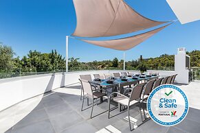 Luxury 47 - Deluxe Villa