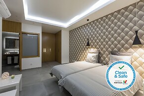 Luxury 47 - Deluxe Villa