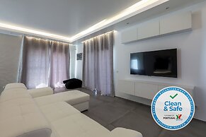 Luxury 47 - Deluxe Villa