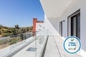 Luxury 47 - Deluxe Villa