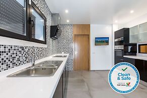 Luxury 47 - Deluxe Villa