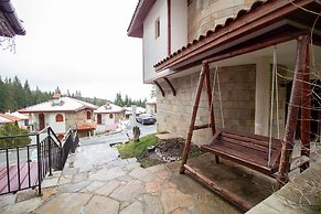 2 Bedroom, 2 Showeroom Villa Suitable for a Family Skication and Remot