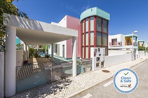 Villa With Private Pool, Garden, Terrace and Marina View