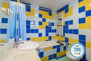 Villa With Private Pool, Garden, Terrace and Marina View